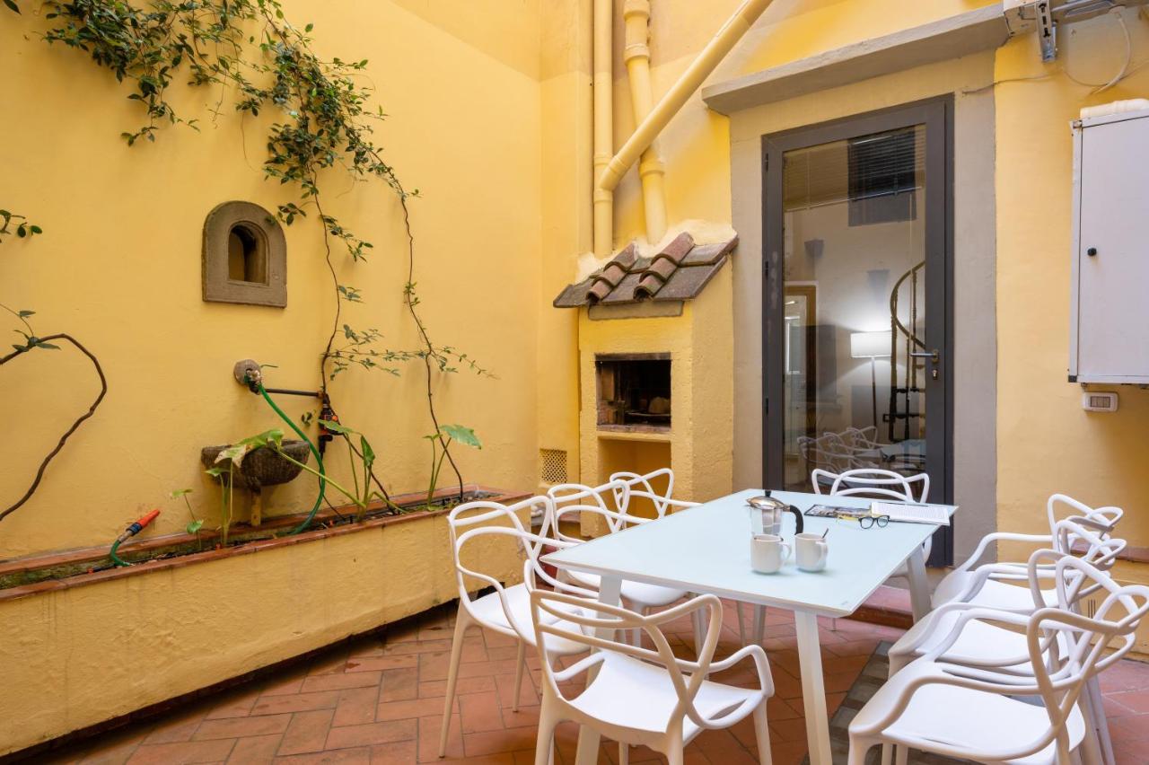 Palazzo Pitti Apartment With Terrace Florence Exterior photo